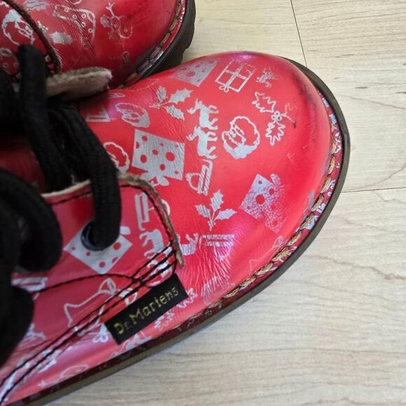 Dr  Martens Girls Lace Up Size Small   Red Boots  Shoes - Picture 5 of 10